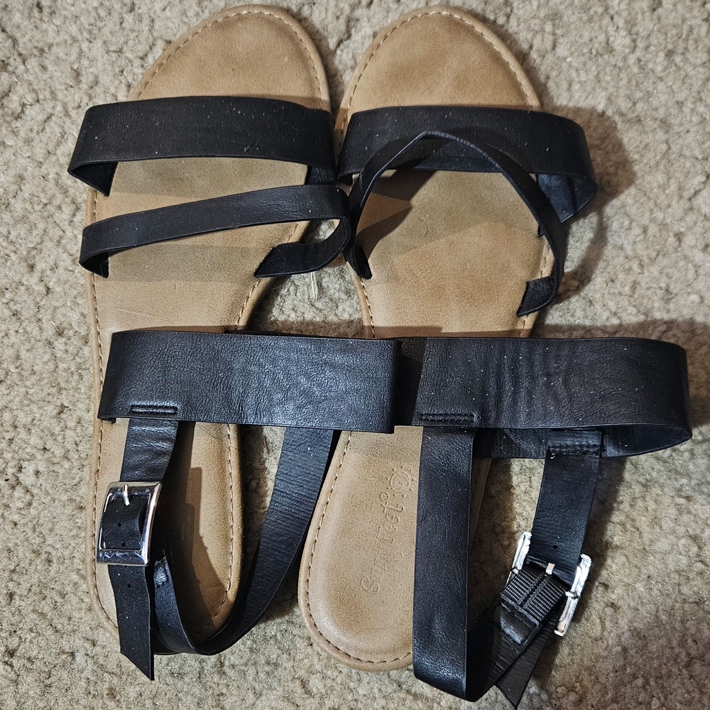 Stylish Black Strappy Sandals